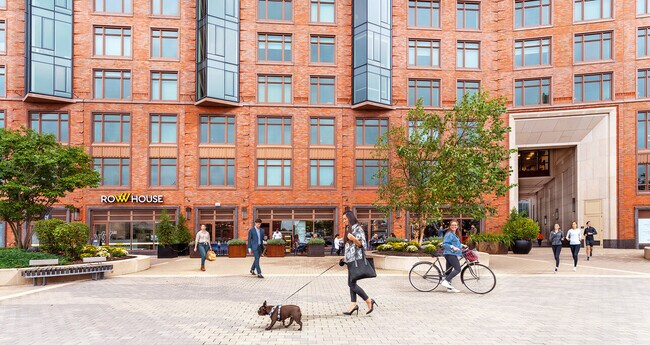 Foto del edificio - 100 Lovejoy Wharf