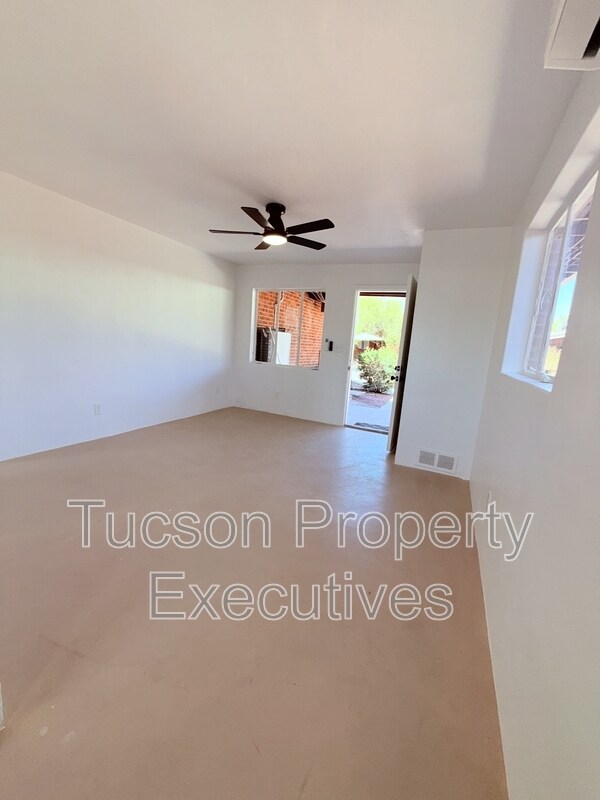 Foto del edificio - 814 N Alvernon Way