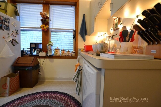 Photo - 55 Brackett St Apartment