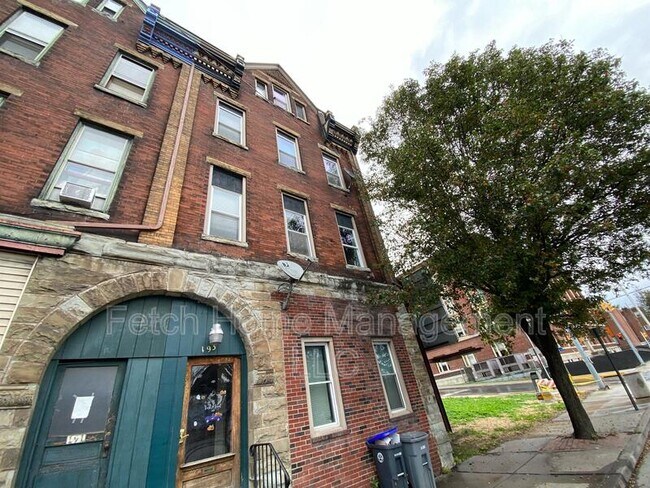 Building Photo - 193 S Front St