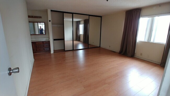 master bedroom - 15348 Firmona Ave