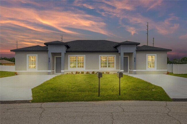 Foto del edificio - 835 Colville Dr