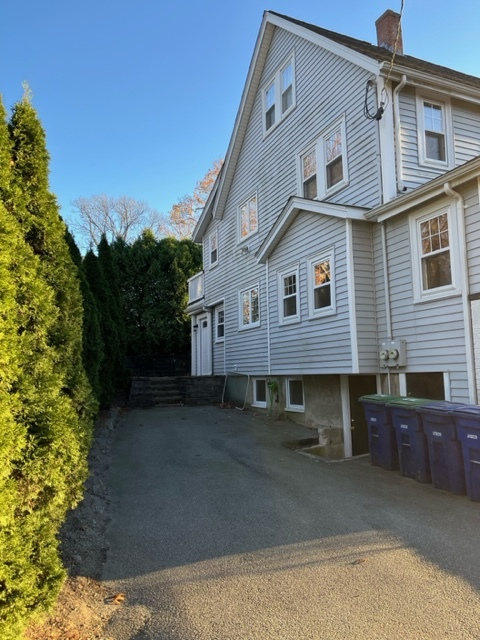 Foto del edificio - 129 Arborway Dr