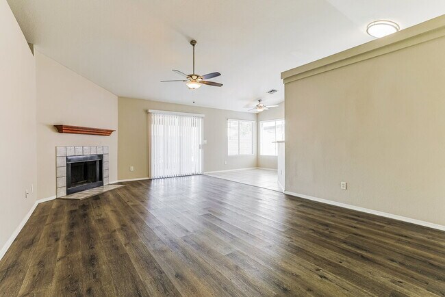 Foto del edificio - 8746 W McLellan Rd