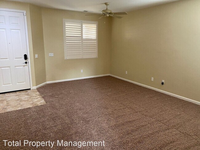 Foto del edificio - 3 br, 2 bath House - 6245 W. Whitley Ave.