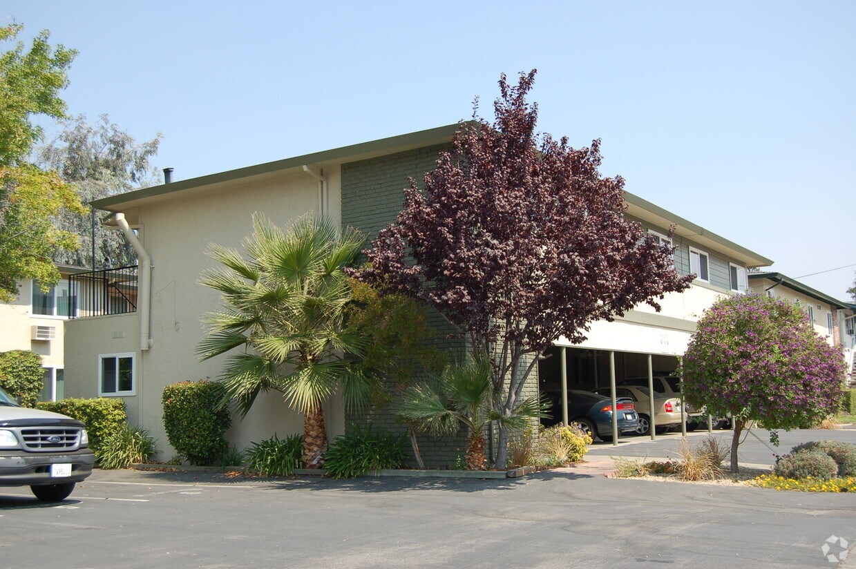 Building Photo - 2371 Sutter Ave