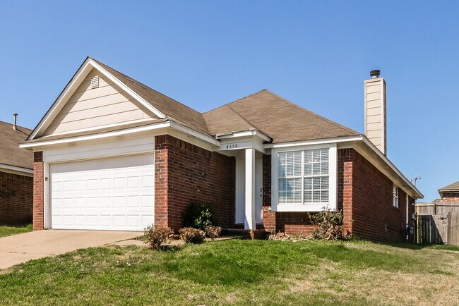 Foto del edificio - 4550 Cedar Leaf Cove