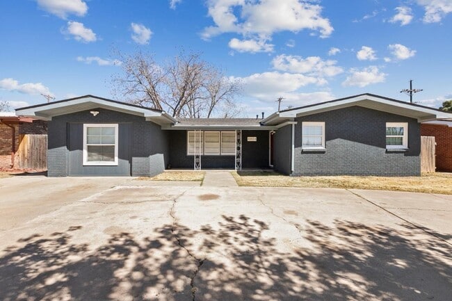 Foto del edificio - 4804 44th St