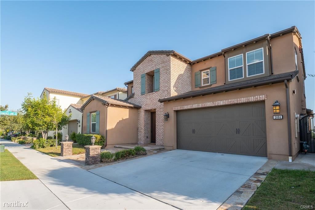 Primary Photo - 5 br, 4.5 bath House - 2664 E Temblor Ranc...
