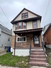 Building Photo - 226 Longnecker St
