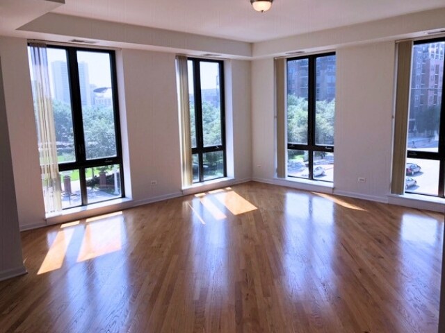 Foto del edificio - 343 W Old Town Ct