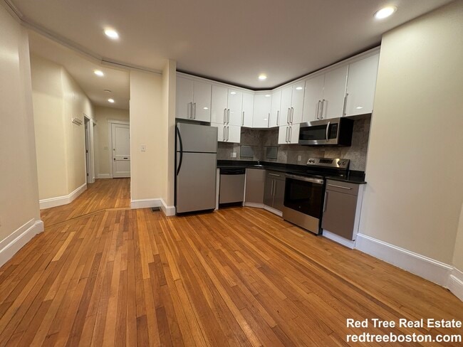 Photo - 191 Winthrop Rd Apartment