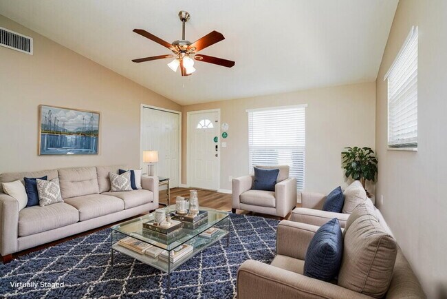 Foto del edificio - 8199 Coco Solo Ave