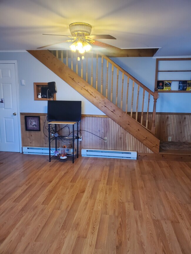 Sala de estar - 9829 Liberty Rd