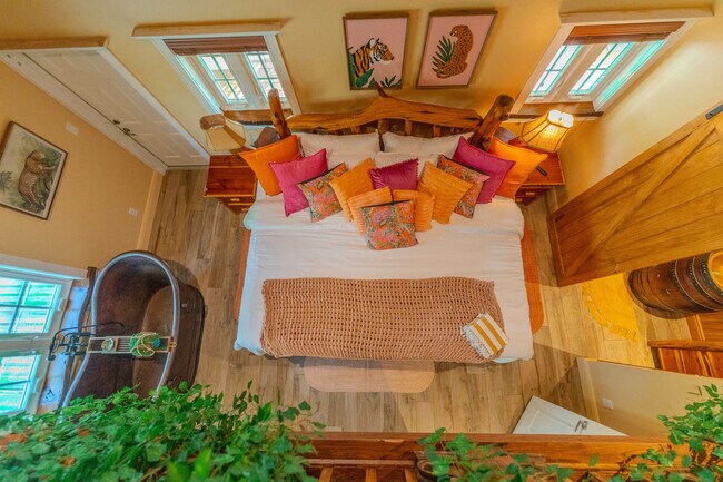 Foto del edificio - 7146 Congdon Rd