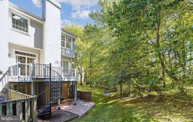 Foto del edificio - 1310 Park Garden Ln