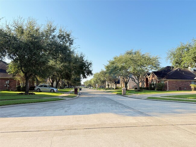 Building Photo - 3808 Travis Lake Ct