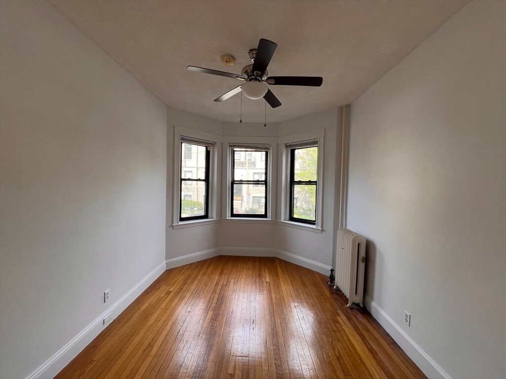 Foto principal - 39 Glenville Ave