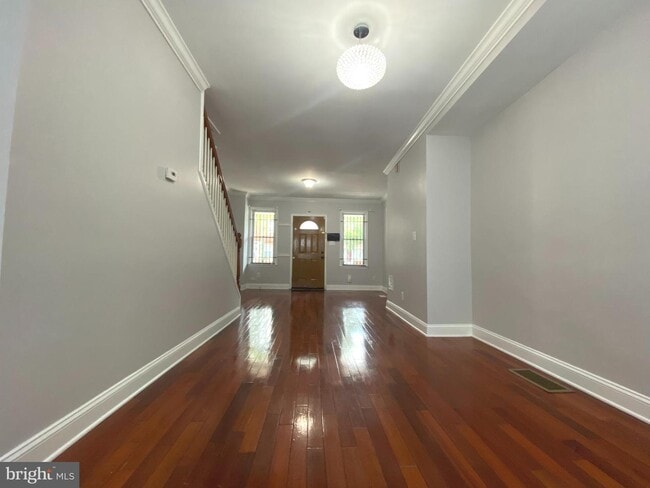 Building Photo - 2827 S Marvine St