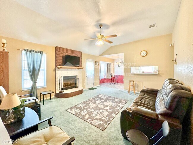 Building Photo - 3 br, 2 bath House - 3608 Amanda Drive -