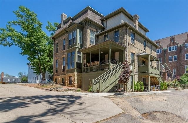 Building Photo - 121 Langdon St