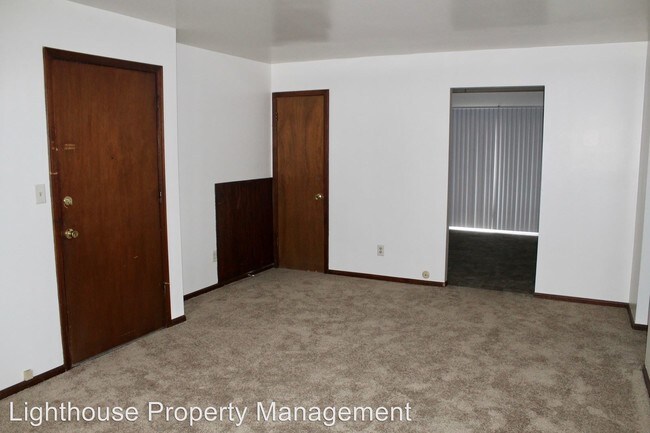 Foto del edificio - 4243-4245 Oak Park Dr SE
