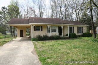 Building Photo - 1503 Cobblestone Cir SE