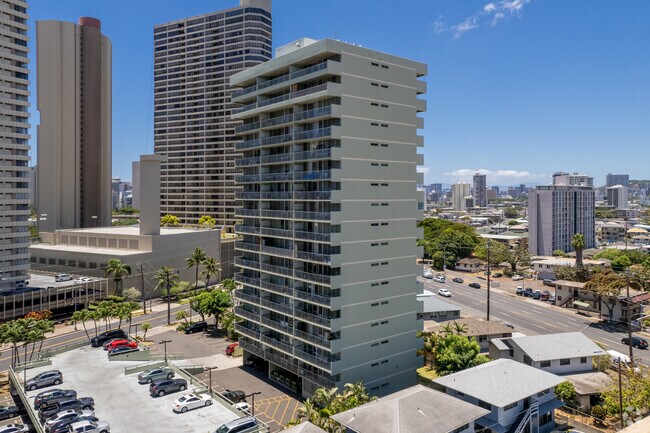 Building Photo - Iolani Regent