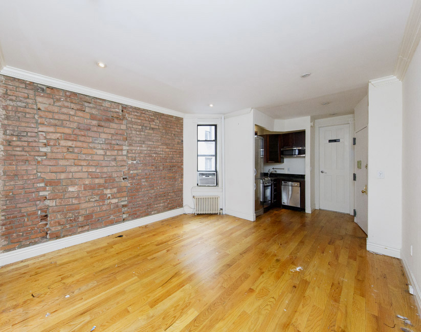 Foto principal - 336 E 71st St