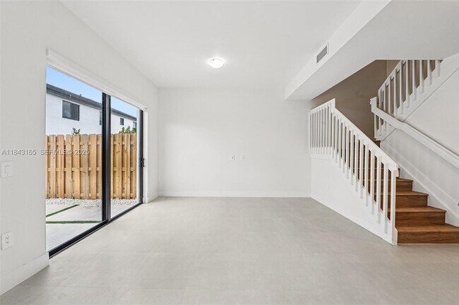 Building Photo - 34524 SW 190th Ave