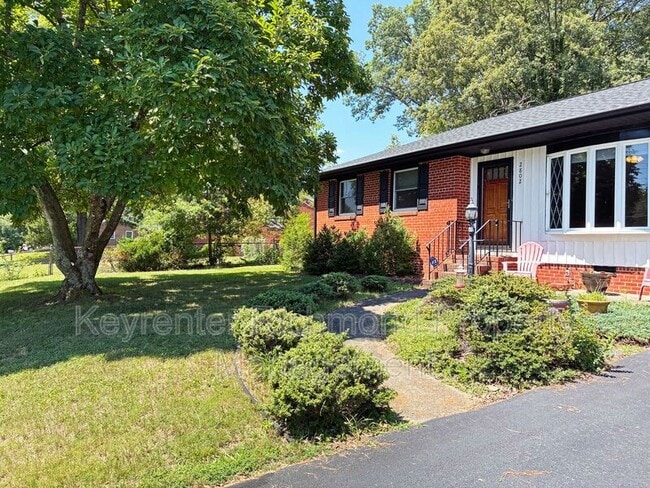 Building Photo - 2802 Dancer Rd