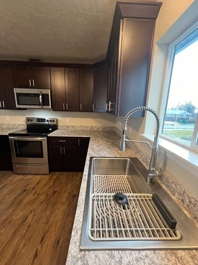 1614 18th Ave, Lewiston, ID 83501 Townhome Rentals in Lewiston ID