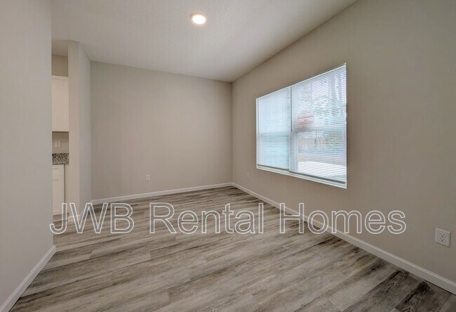 Foto del edificio - 14379 Gossett St