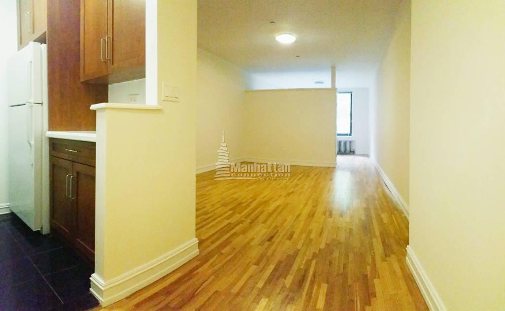 Primary Photo - 1580 1st Avenue