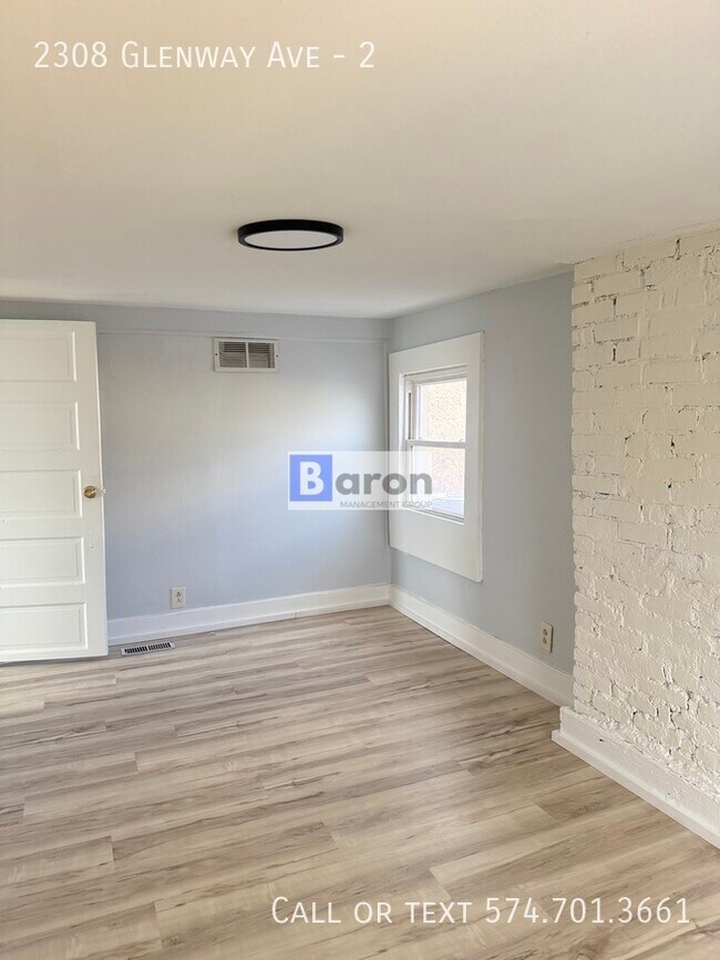 Foto del edificio - 2308 Glenway Ave