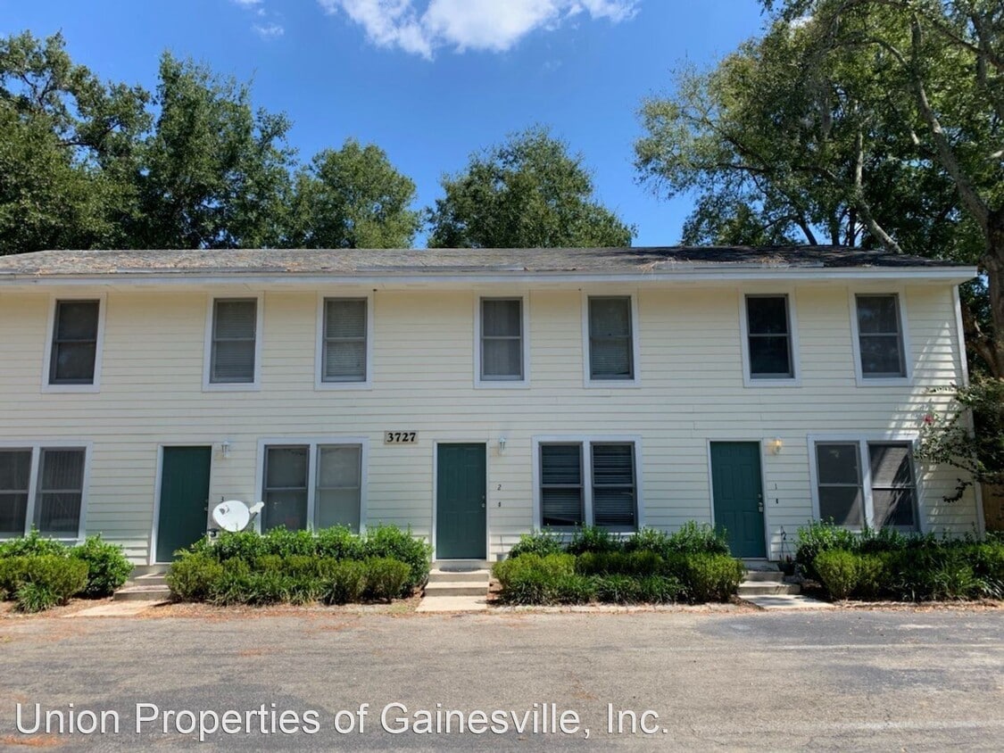 Primary Photo - 2 br, 1.5 bath House - 3727 SW 28th Terr A...