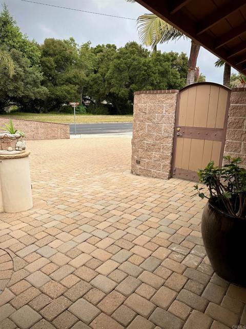 Building Photo - 5145 La Ramada Dr