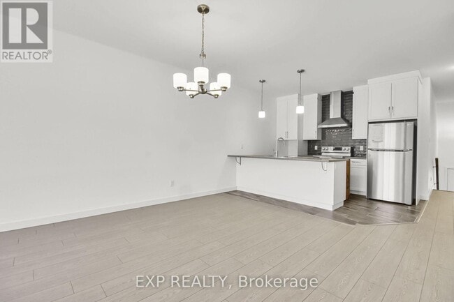 Building Photo - 230 Cypress St