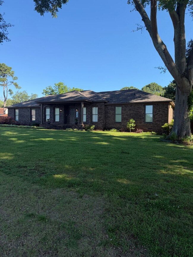 Foto del edificio - 125 Camp Ground Rd