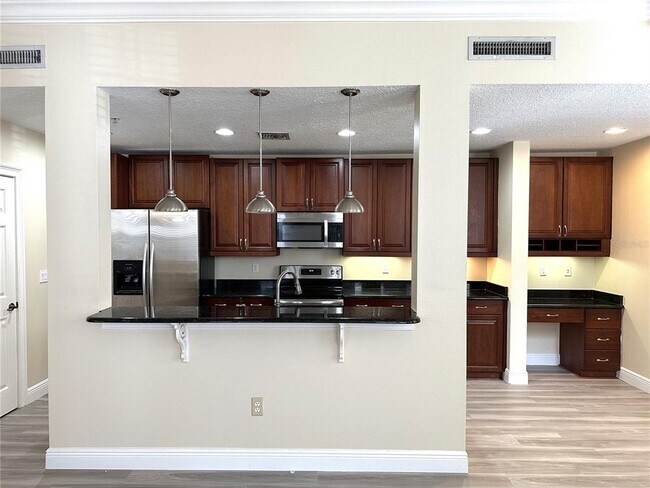 Building Photo - 1579 Lake Baldwin Ln