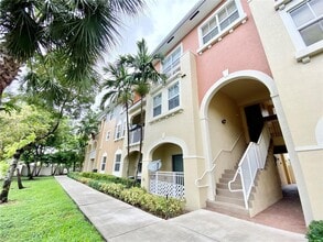 Building Photo - 10885 NW 89th Terrace