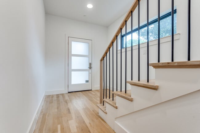 Building Photo - 2703 Kimsey Dr