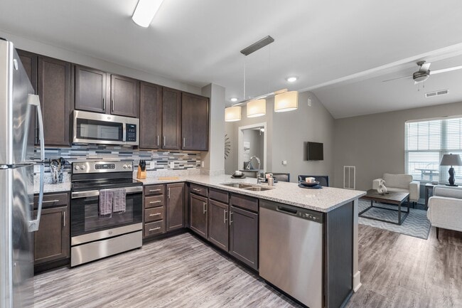 Stainless Steel Appliances - Bonavia Luxury Apartments Stainless Steel Appliances - Bonavia Luxury Apartments
