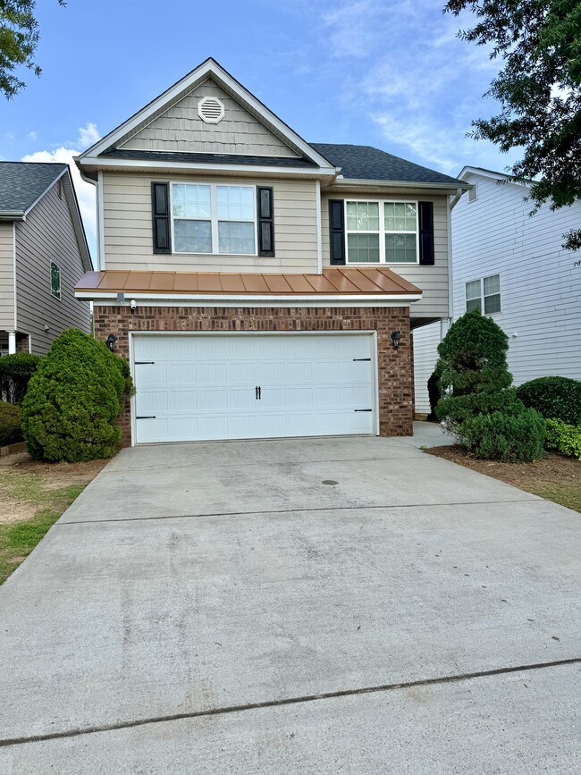 Building Photo - 322 Clover Brook Dr