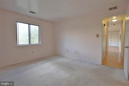 Foto del edificio - 210 Hickory Ct