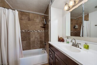 Building Photo - 9639 Eaton Gardens Ln