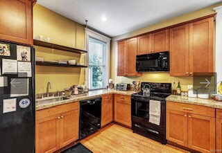 Kitchen - 2016 Park Ave