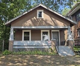 Building Photo - 576 Blaine Ave