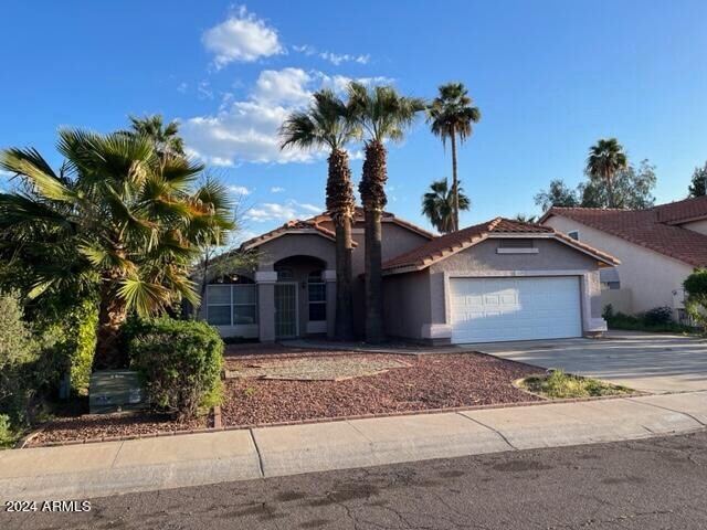 Primary Photo - 3519 E Oraibi Dr