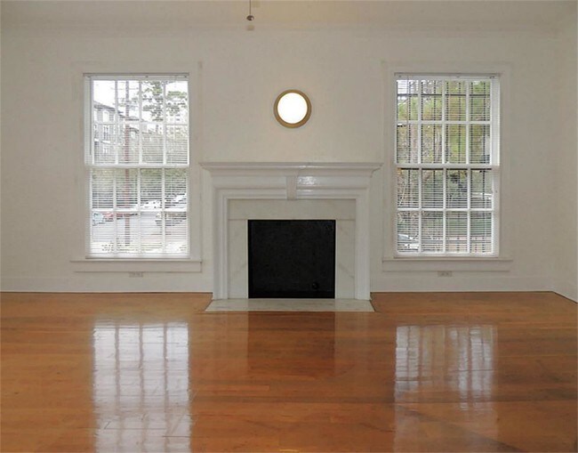 Foto del edificio - 1705 Ewing St